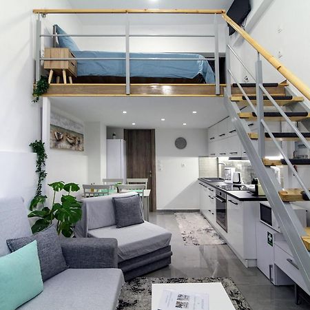 Dimosthenis_Loft1 Athens Luaran gambar