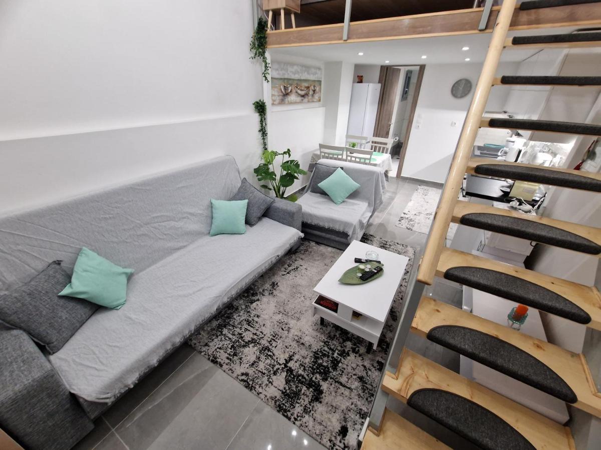 Dimosthenis_Loft1 Athens Luaran gambar