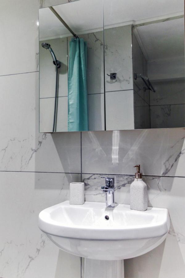 Dimosthenis_Loft1 Athens Luaran gambar