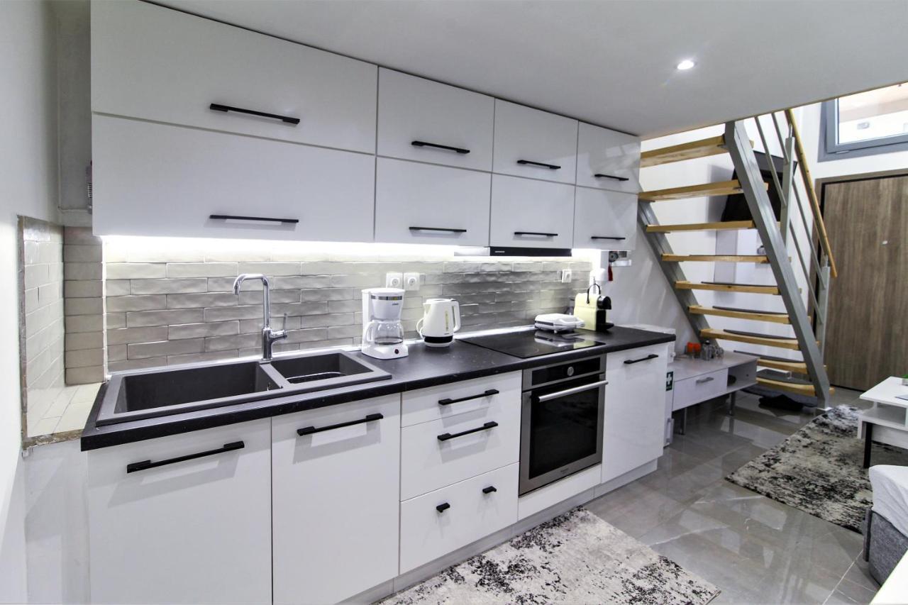 Dimosthenis_Loft1 Athens Luaran gambar